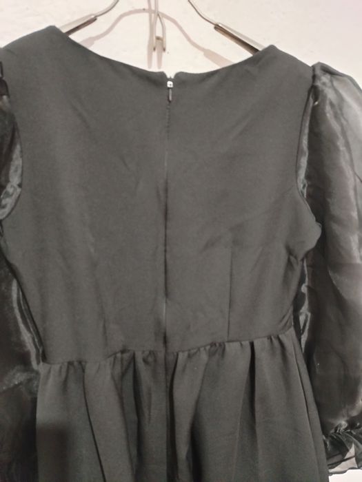 Qora vecherniy ko'ylak