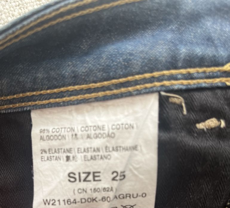 Дънки Guess, 25