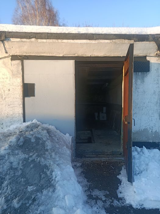 Продам гараж на Торг колонне.