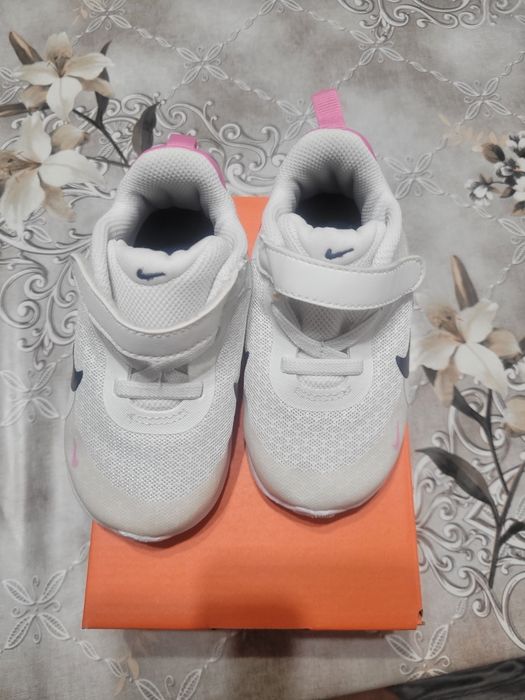 Детски маратонки Nike revolution
