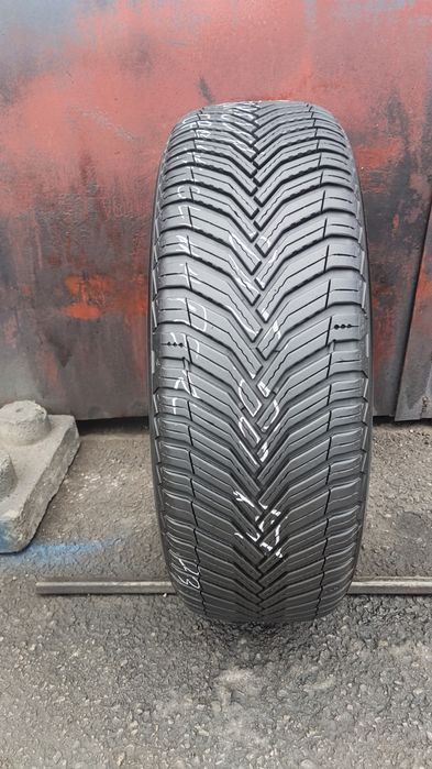 1броя всесезонна гума 215/60/17 Michelin Cross Climate 2
dot3123
6.87mm