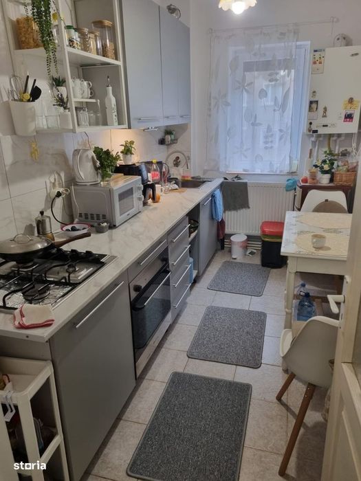 Apartament 2 camere decomandat,Deva-piața centrală