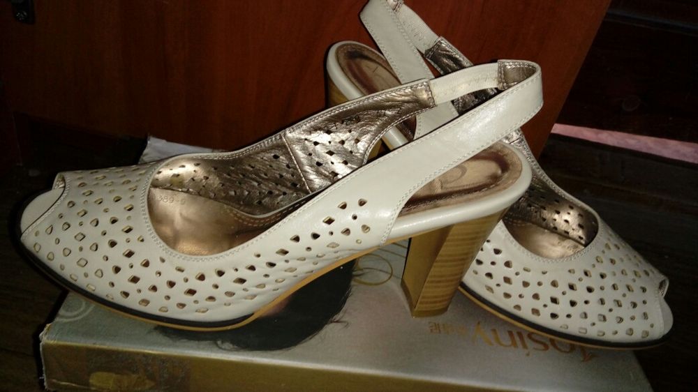 Босоножки летние