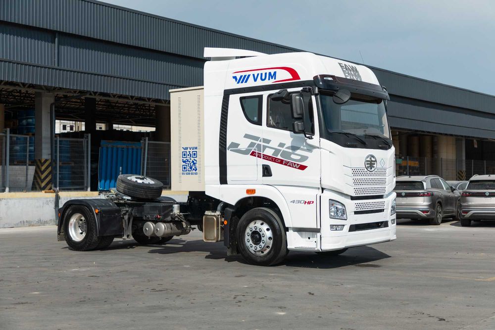 Седельный тягач FAW JH6-430 4x2 CNG (пневмоподвеска) в наличии!