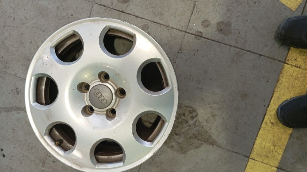 Genti aluminiu Audi R16