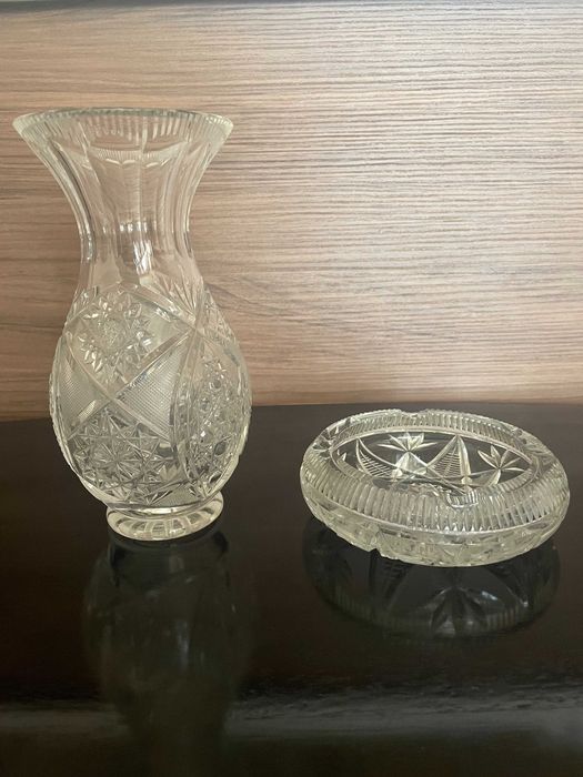 КРИСТАЛНА ВАЗА И ПЕПЕЛНИК
