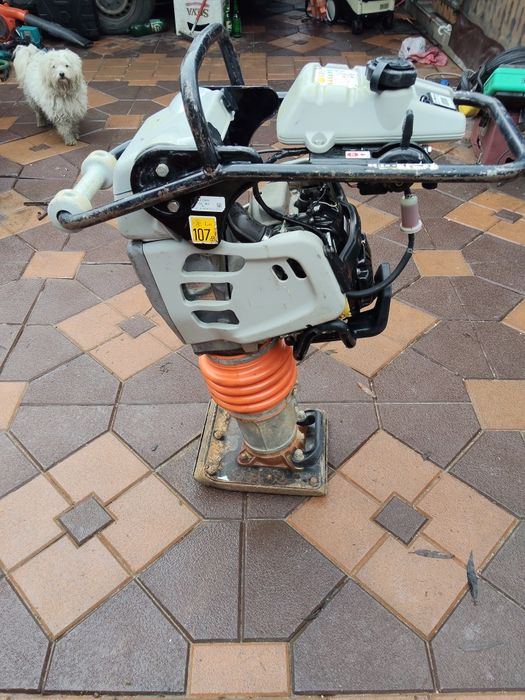 Mai compactor MIKASA  MTX-70E cu 57 ore de functionare