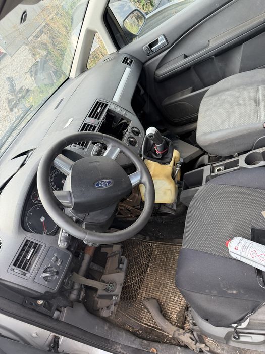 Dezmembrez Ford c Max
