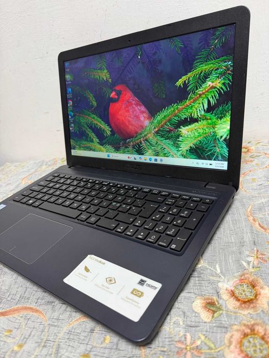 Laptop Asus VivoBook X542 - 15,6 FHD Core i5 8250u 8GB ddr4 -256GB SSD