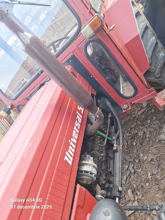 Vând tractor Fiat 550