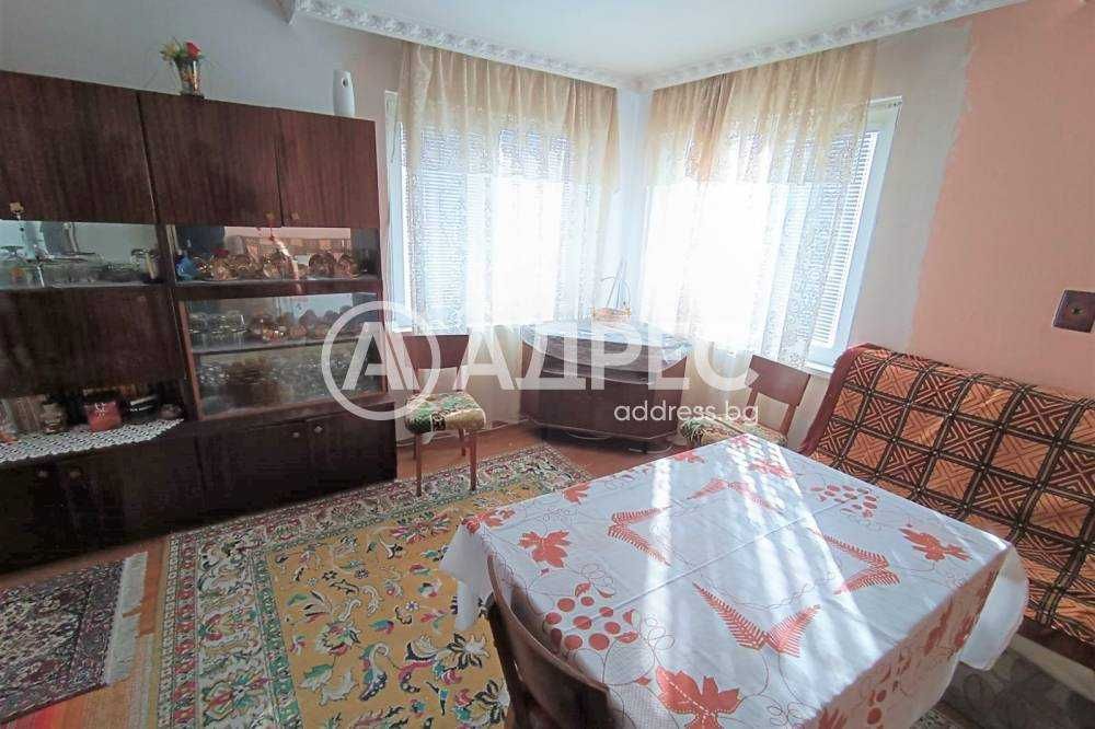 Продава се Къща в Разград, Житница - 174 кв.м за 660 €/кв.м - Снимка #1