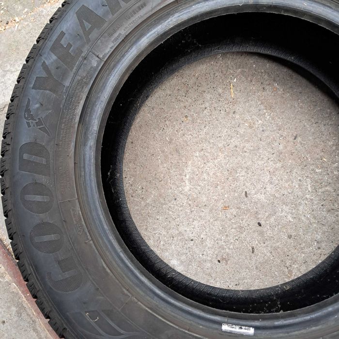 Гуми Goodyear 235/65 17"
