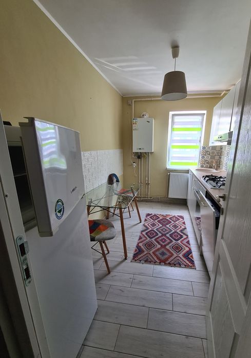 Apartament 2 camere spre închiriere
