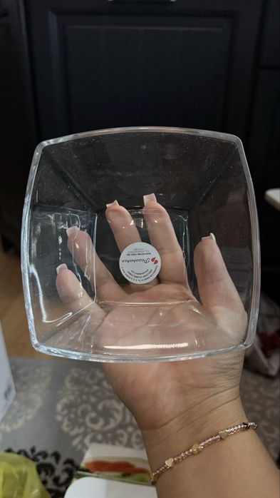 Срочно продам набор салатниц