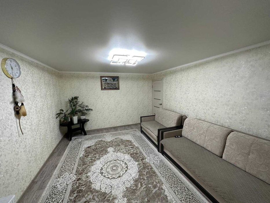 Продам 4 комнатную квартиру