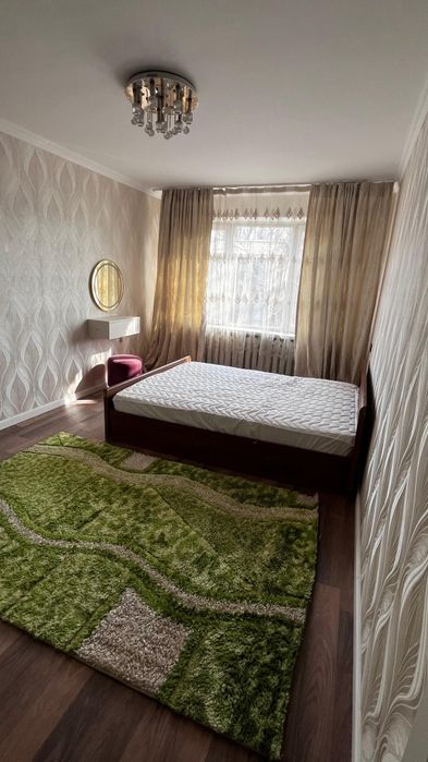 Сдам 3 ком квартиру  на центре города