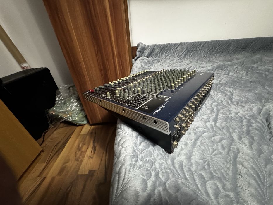 Mixer Yamaha MG16/6Fx cu efecte pe voce