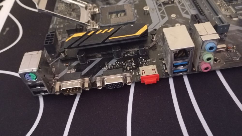 Материнская плата