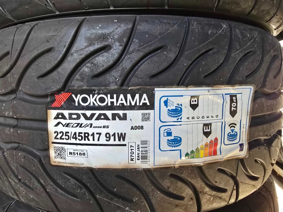 225 45 17 Yokohama Advan Neova AD08 RS Semislik NOI