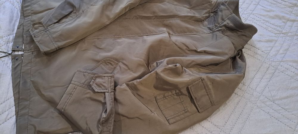 Стилно мъжко яке за сезона Zara