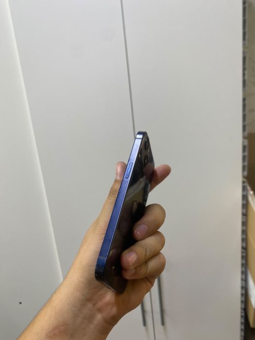 iphone 13 б/у срочно продаю идиал состаяние