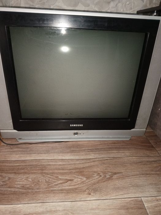 Телевизор самсунг