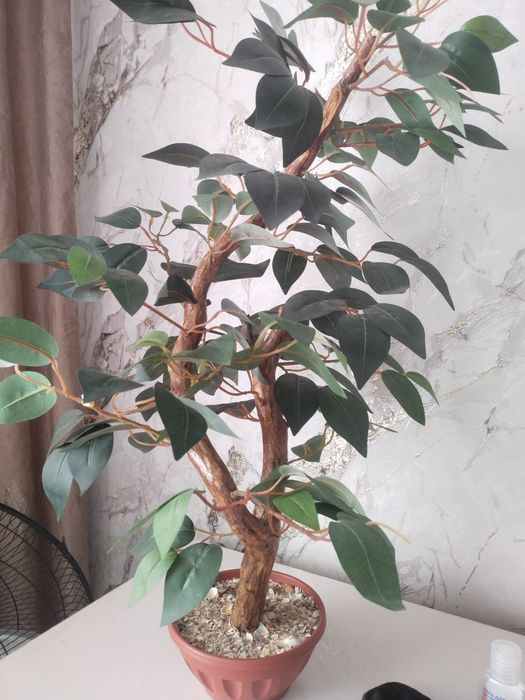 Продам изкуственое дерева