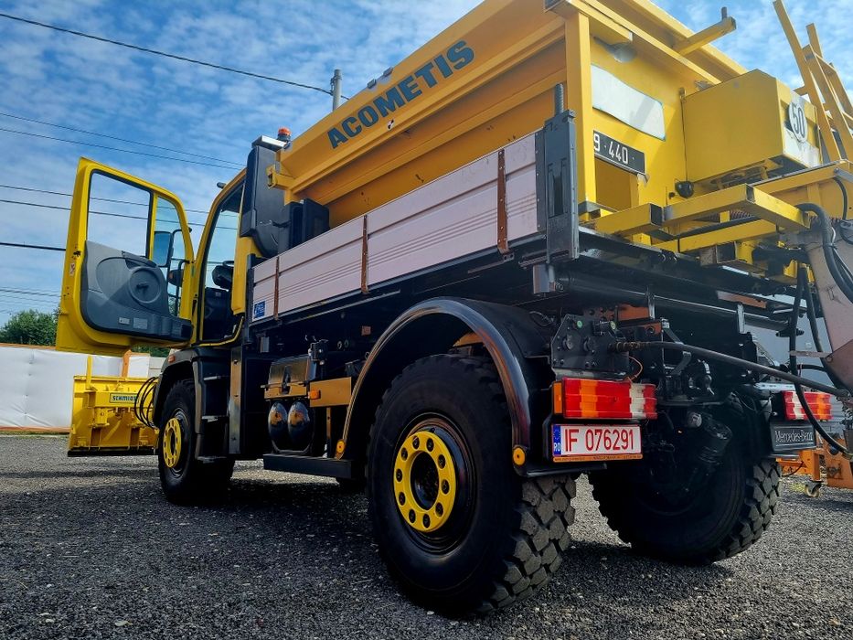 Unimog u400 u300 u500