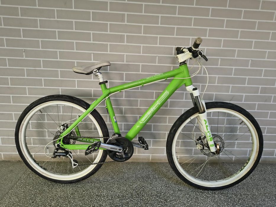 BULLS MTB – bicicletă germană, echipare Shimano, cadru din aluminiu și furcă SR Suntour XCM