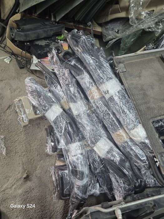 Дверные уплотнители Mercedes w140