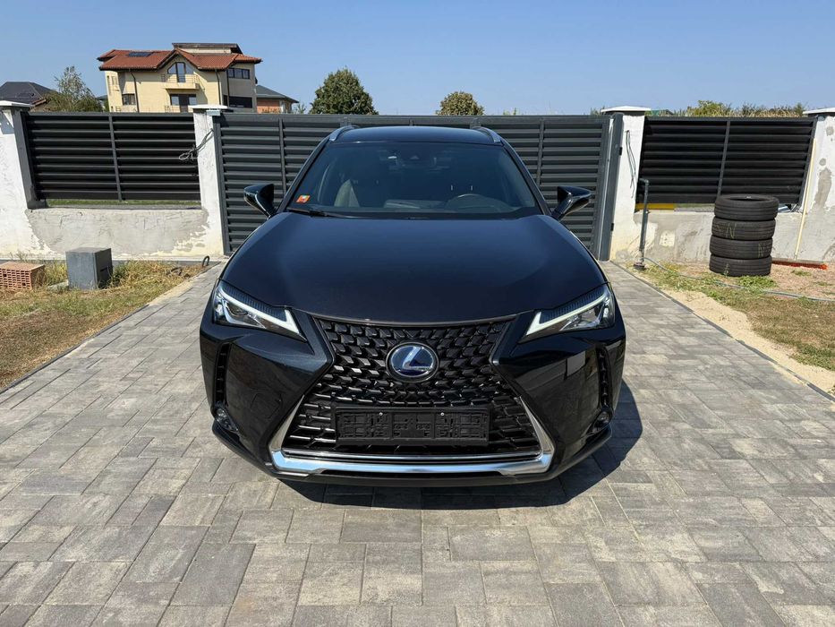 LEXUS UX 2019 — imagine 2