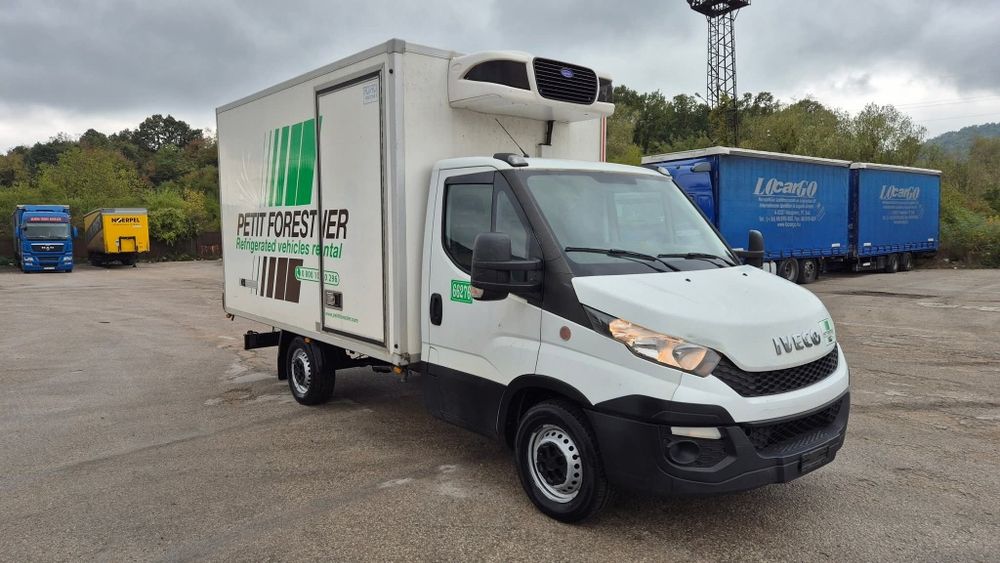 Транспортни услуги с бус