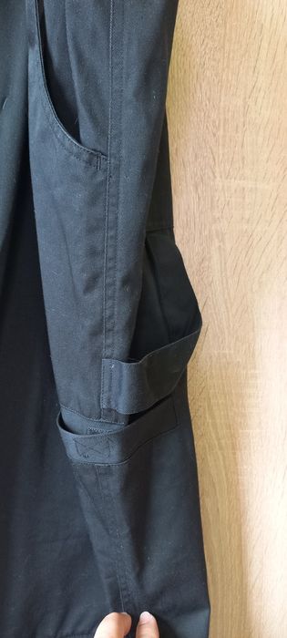 Два мъжки панталона