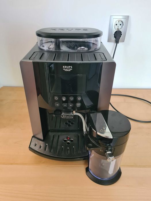 Espressor automat Krups Arabica Latte