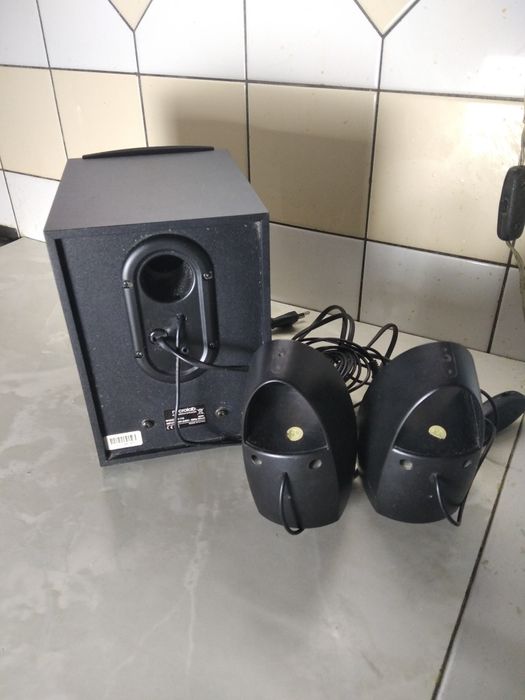 Колонки компьютерные "mikrolab" в отличном рабочем состоянии