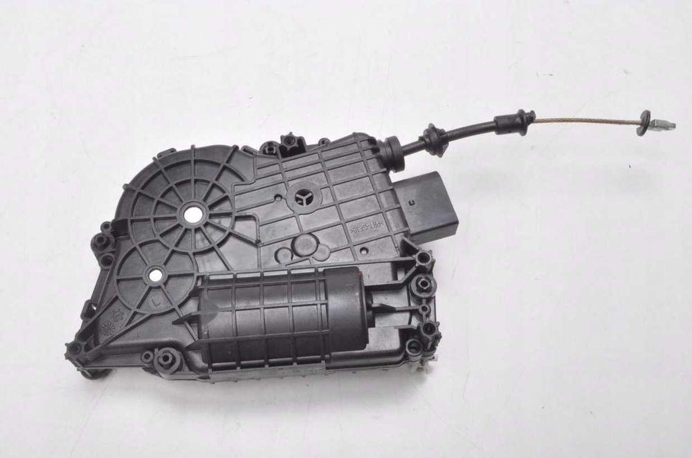 VOLVO XC70 II задно затягане на багажник P1