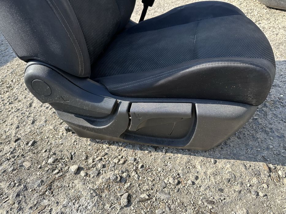 Предна дясна седалка нисан кашкай J11 2016г перфектна