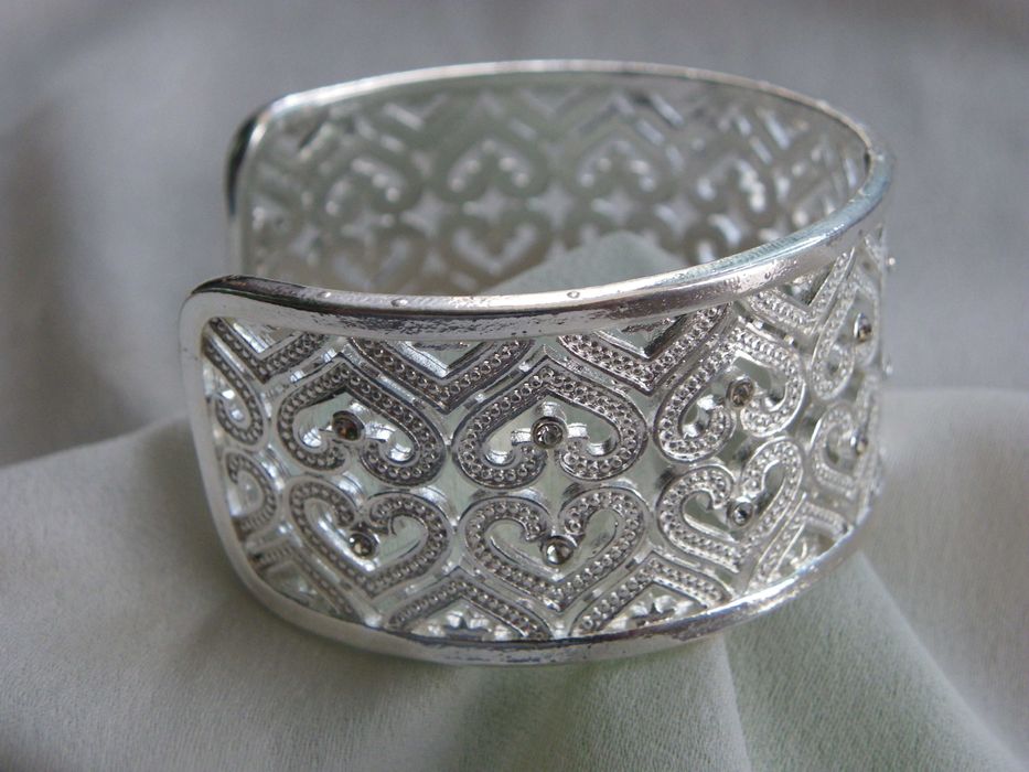 Ажурна руска сребърна гривна