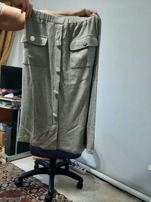 Продам платия 2 разные