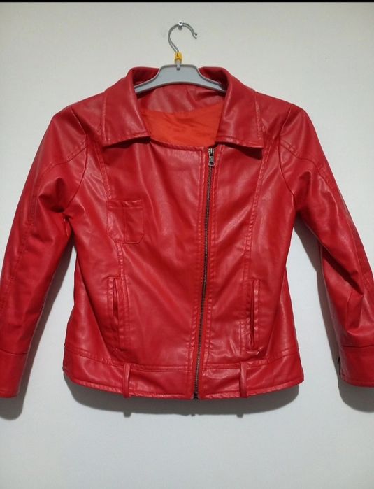Geaca fete din piele ecologica marimea M stare perfecta