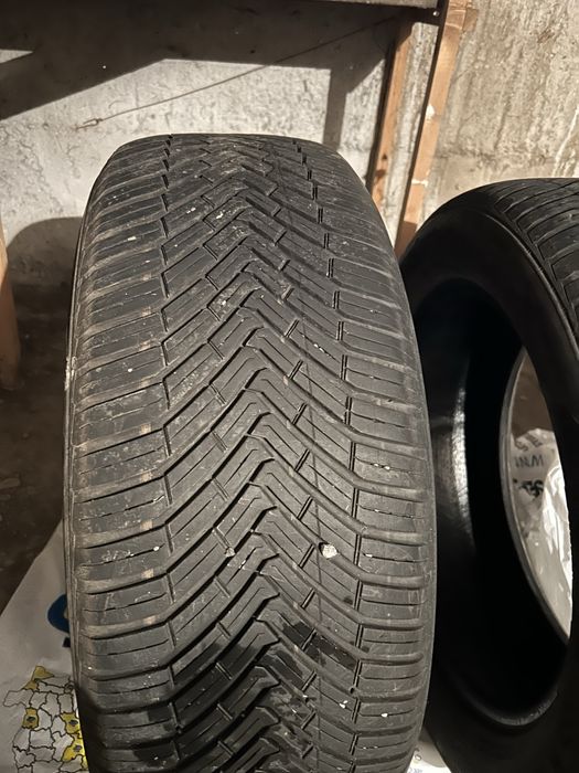 235/55/18 Continental All Season DOT2321