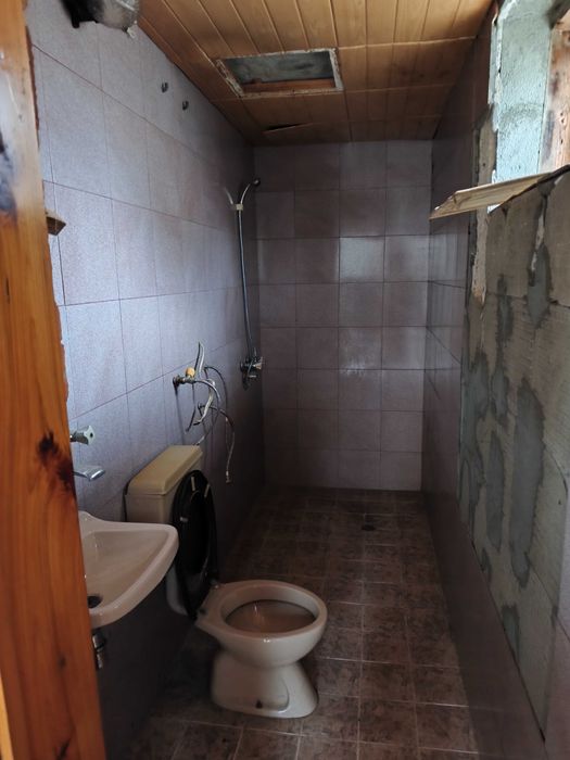 къща, Костенец,  РЗП 75м2 , двор 902 м2 , двоен гараж и къща за гости