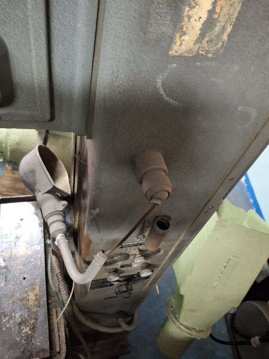 Mașina de găurit automata Snow Manufacturing Fabricație SUA