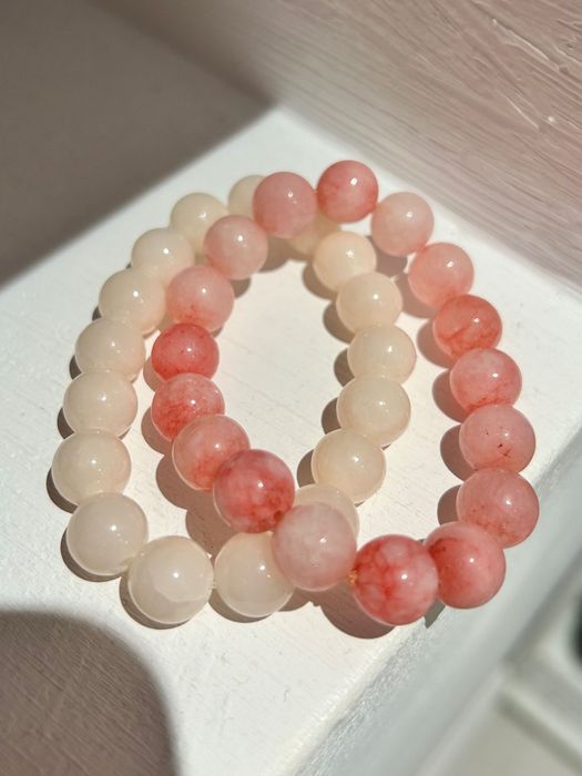 Дамски гривни с камъни