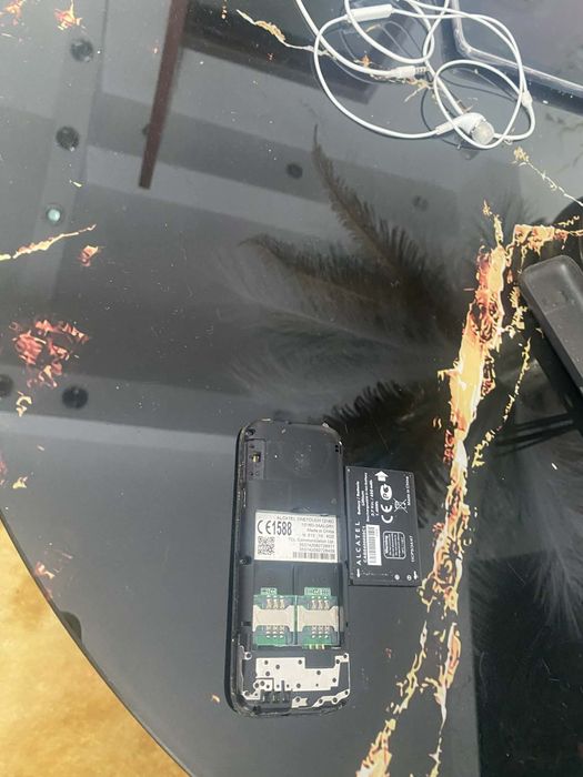 Vând telefon Alcatel