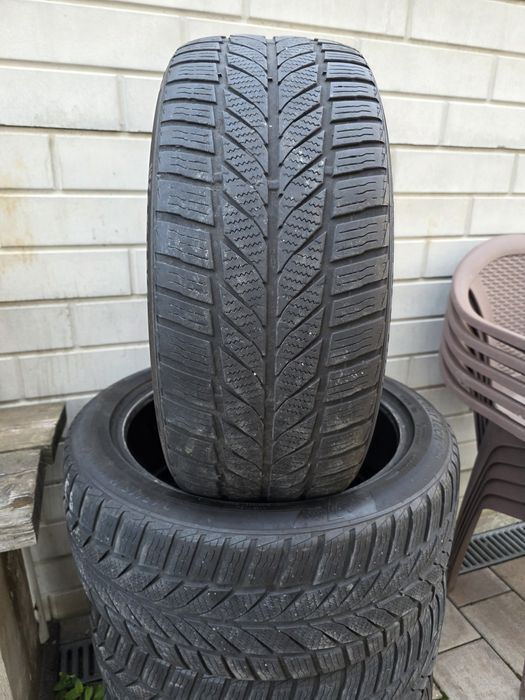 Anvelope  245/45 R19 102W  XL Viking four tech plus All Season