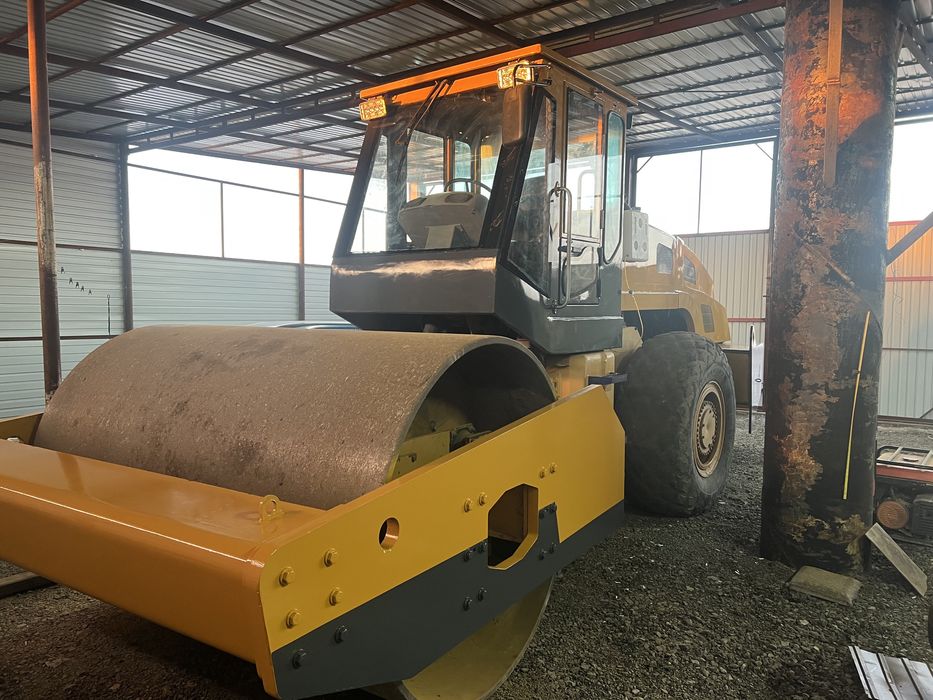 Продам грунтовой каток 18 тонн