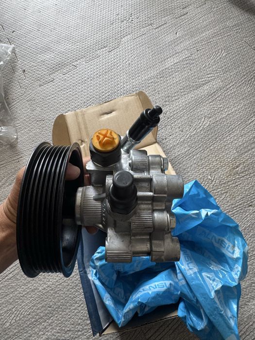 На лексус рх 350 гур насос