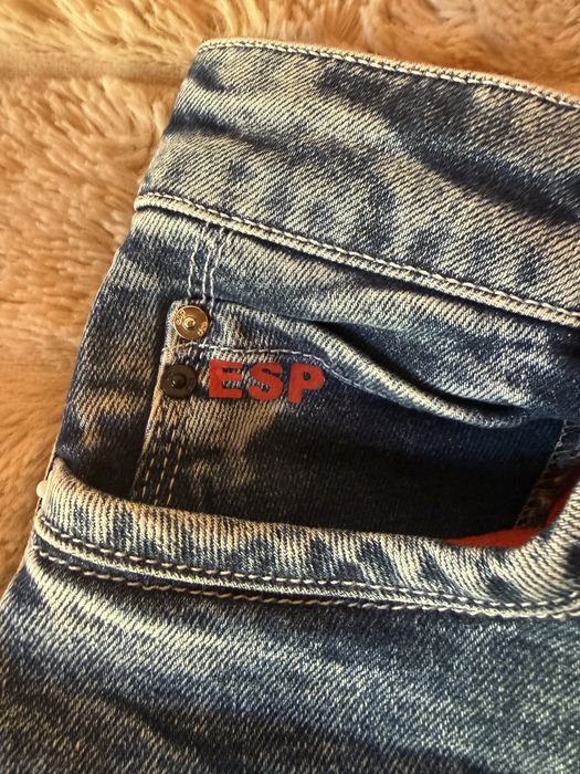 Дамски дънки.