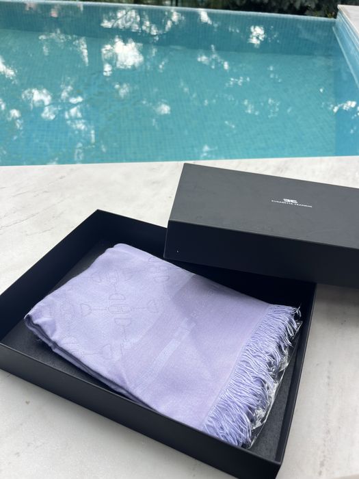 Elisabetta Franchi шал чисто нов